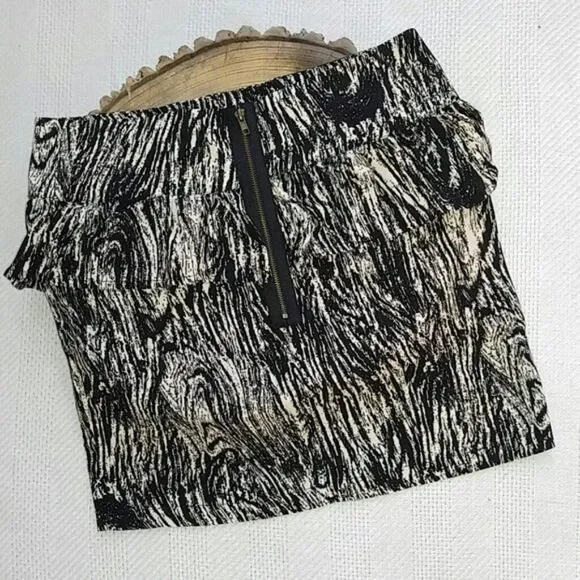 Anthropologie Hazel Peplum Mini Skirt Black and Cream Women's Large - Picture 5 of 6